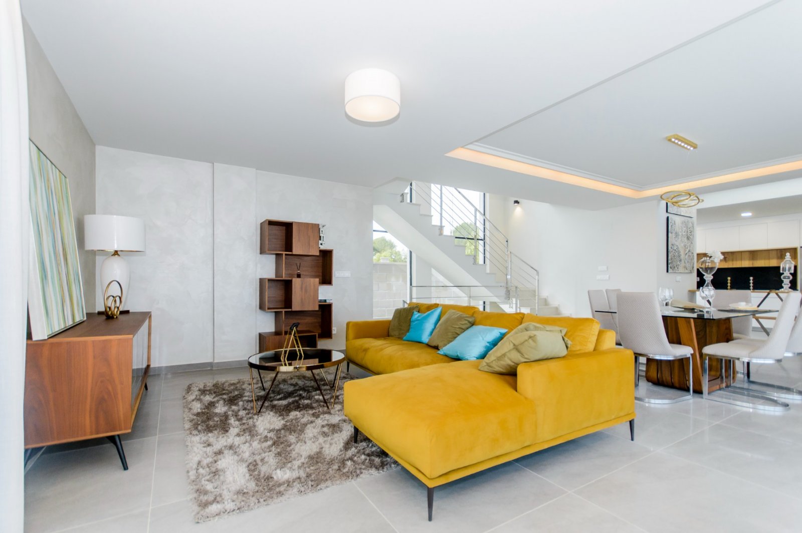 
Entdecken Sie das exklusive Modell Penelope, eine moderne Villa mit 3 Schlafzimmern, 3 Badezimmern und einer bebauten Fläche von 194 m².&#