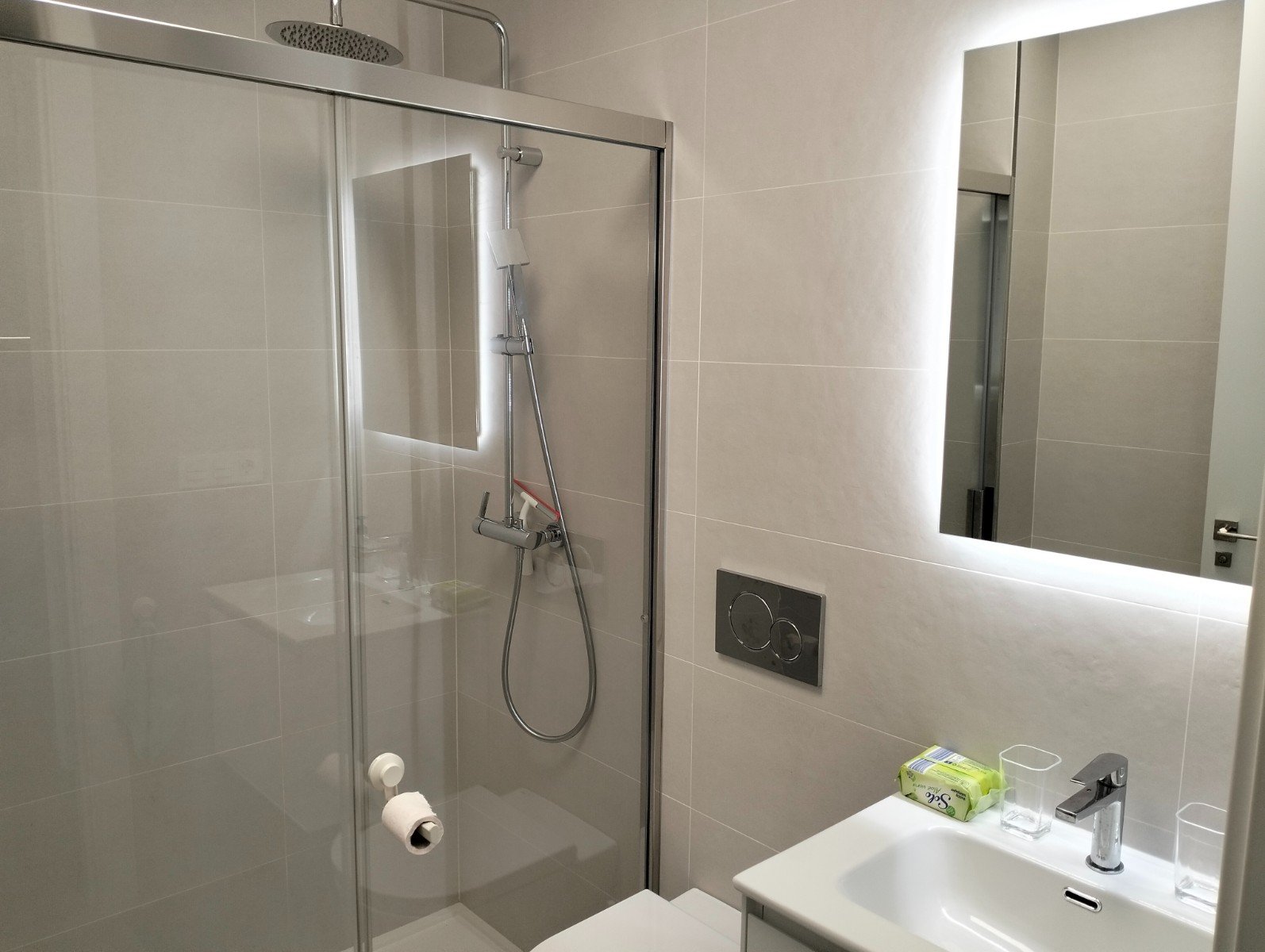 Sie werden dieser Neubauwohnung in Benijofar nicht widerstehen können.
Freuen Sie sich darauf, den Winter zu verbringen, Urlaub zu machen o