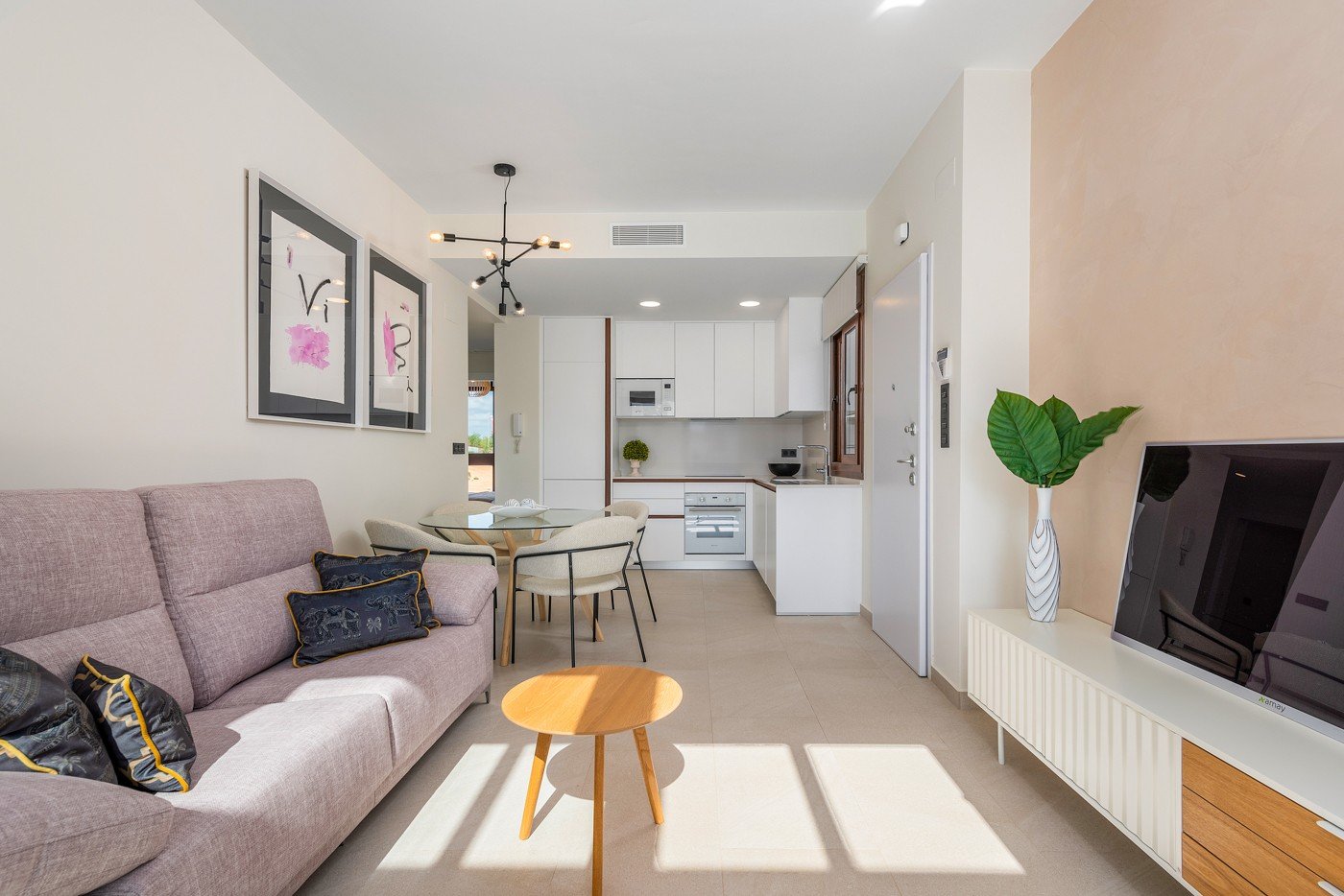  &#13;&#13;
Wie glücklich werden Sie sein, in diesem schönen neu gebauten Bungalow in Torrevieja zu leben. Es gehört zu einer luxuriösen Wohnsiedlung 