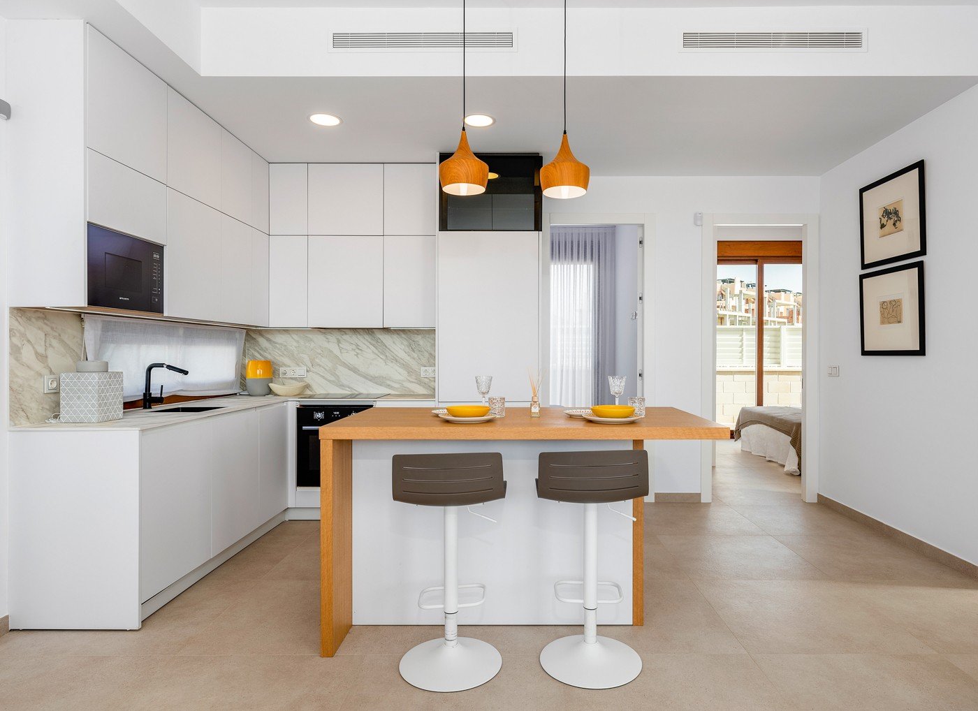  Neubauvilla zum Verkauf in Vera, Almeria&#13;&#13;
In dieser wunderschönen Neubauvilla in Almeria können Sie Meer, Wärme, aber vor allem Fantasie atm