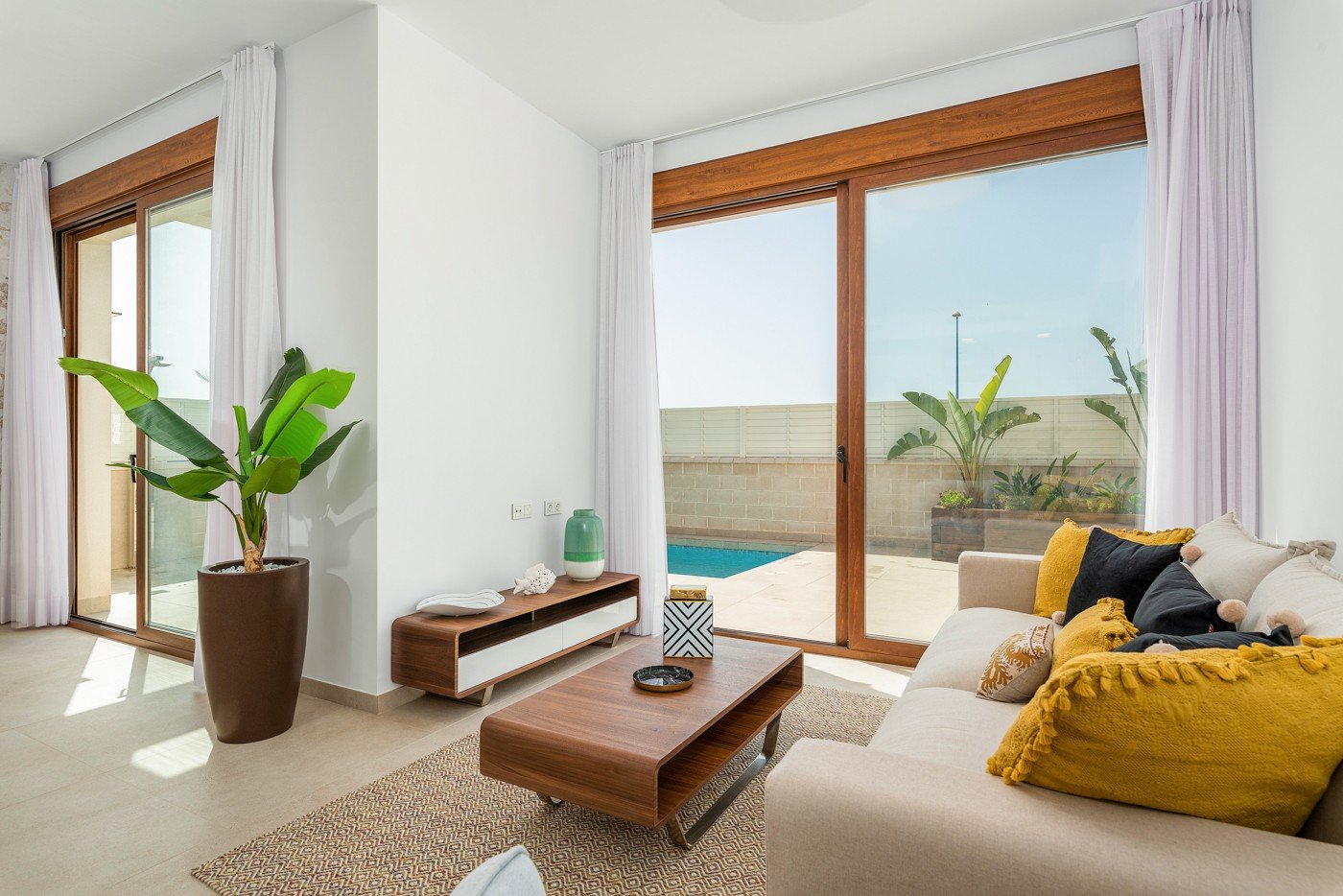  Neubauvilla zum Verkauf in Vera, Almeria&#13;&#13;
In dieser wunderschönen Neubauvilla in Almeria können Sie Meer, Wärme, aber vor allem Fantasie atm