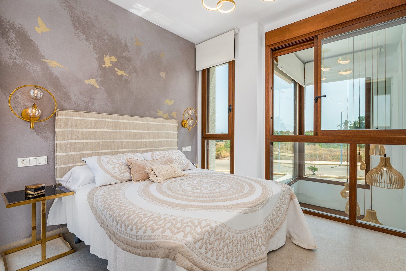  Die Villa Laguna Azul im prestigeträchtigen Residencial Monte Carmelo de Vera in Almería ist die perfekte Kombination aus modernem Design, Komfort un