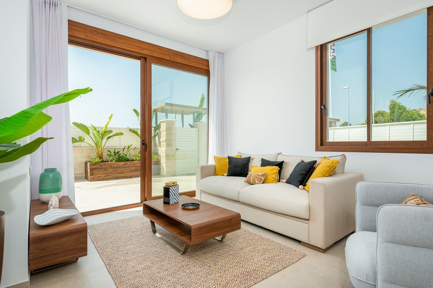 Neubauvilla zum Verkauf in Vera, Almeria
In dieser wunderschönen Neubauvilla in Almeria können Sie Meer, Wärme, aber vor allem Fantasie atm