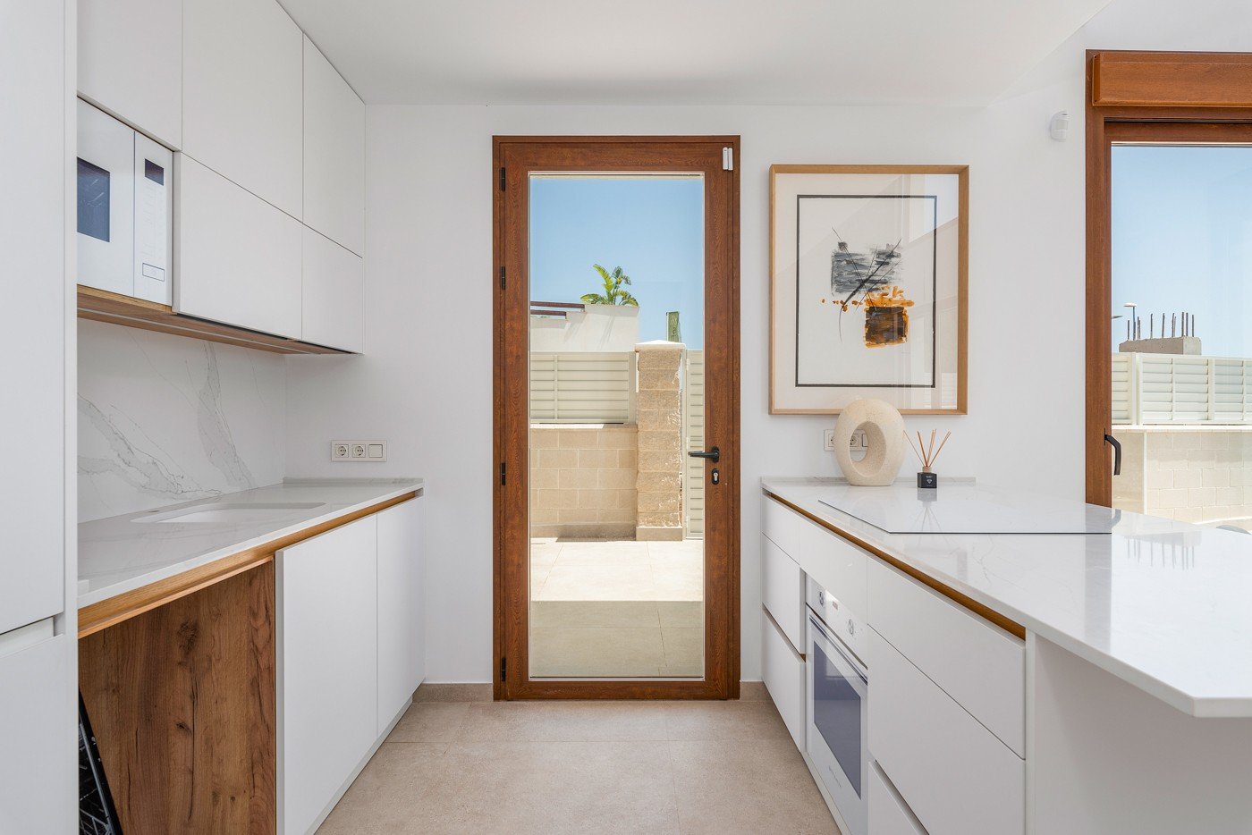  Die Villa Laguna Azul im prestigeträchtigen Residencial Monte Carmelo de Vera in Almería ist die perfekte Kombination aus modernem Design, Komfort un