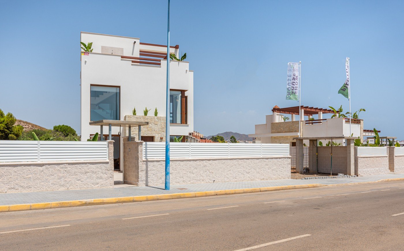  Die Villa Laguna Azul im prestigeträchtigen Residencial Monte Carmelo de Vera in Almería ist die perfekte Kombination aus modernem Design, Komfort un