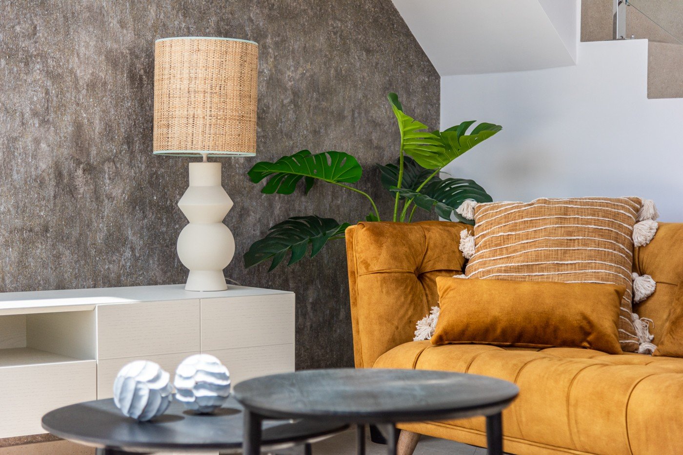 Die Villa Laguna Azul im prestigeträchtigen Residencial Monte Carmelo de Vera in Almería ist die perfekte Kombination aus modernem Design, Komfort un