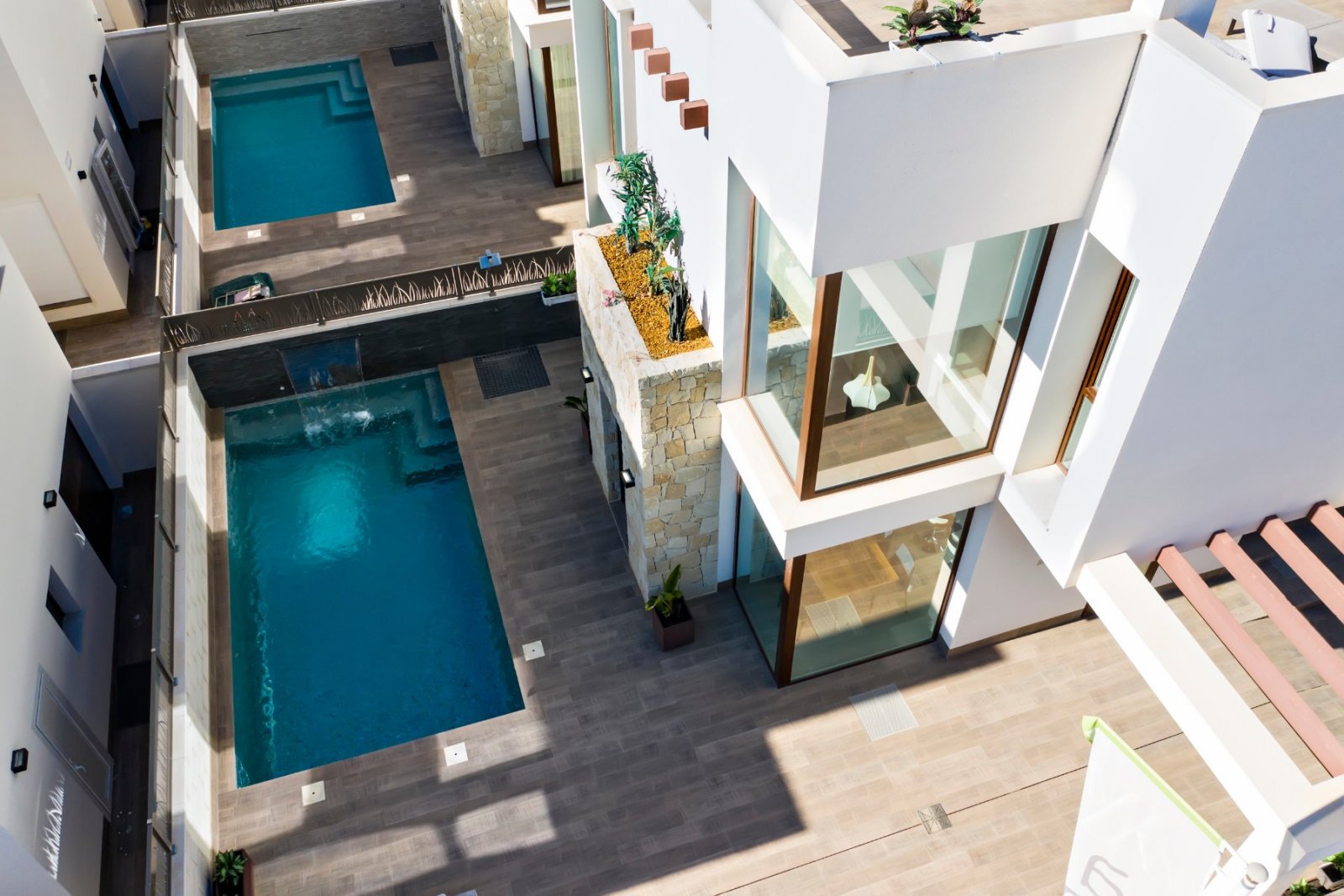  Das Residencial Villas Las Lagunas liegt in einer der schönsten und ruhigsten Gegenden zwischen Ciudad Quesada und Pueblo Bravo. Das Projekt besteht 