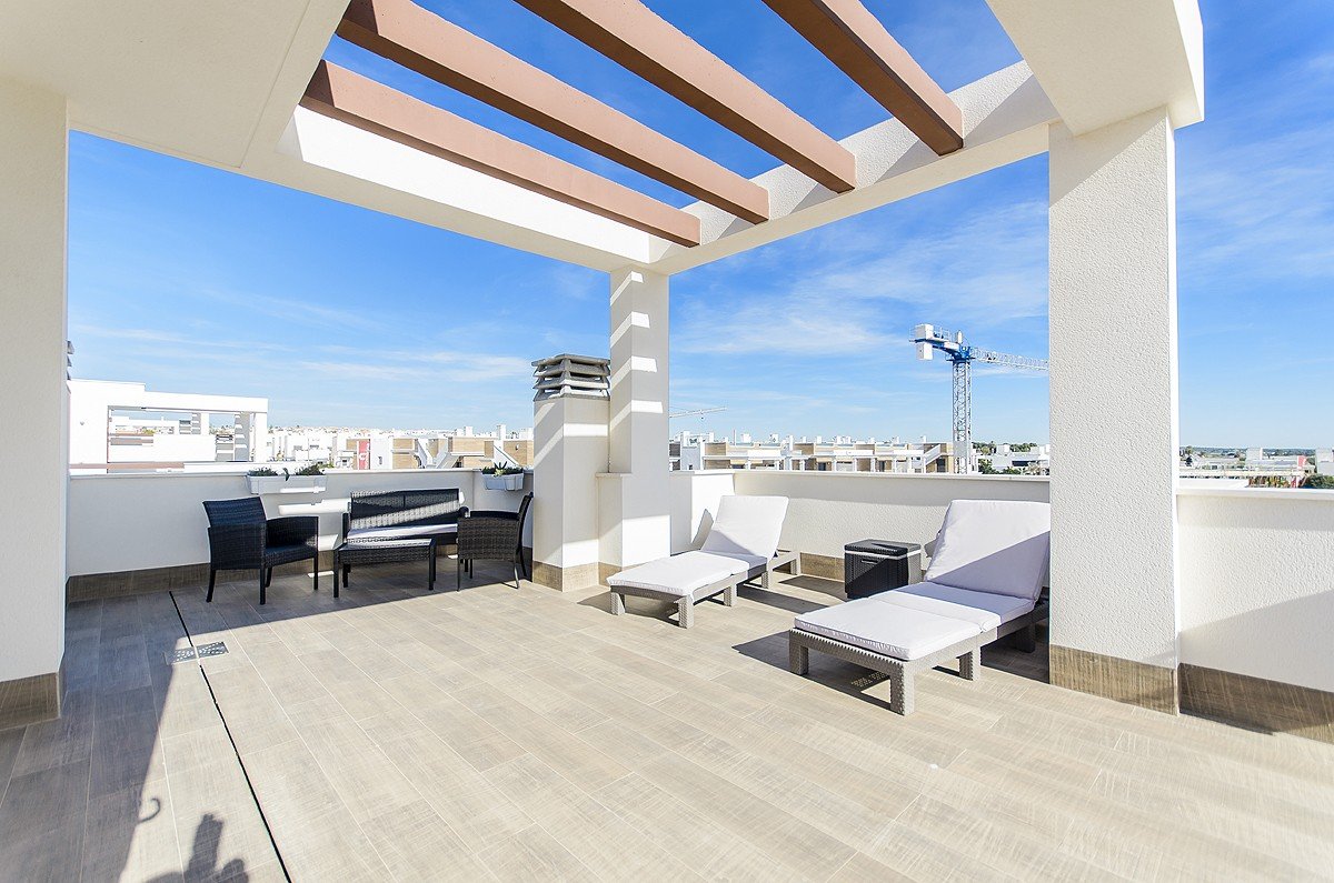  Das Residencial Villas Las Lagunas liegt in einer der schönsten und ruhigsten Gegenden zwischen Ciudad Quesada und Pueblo Bravo. Das Projekt besteht 