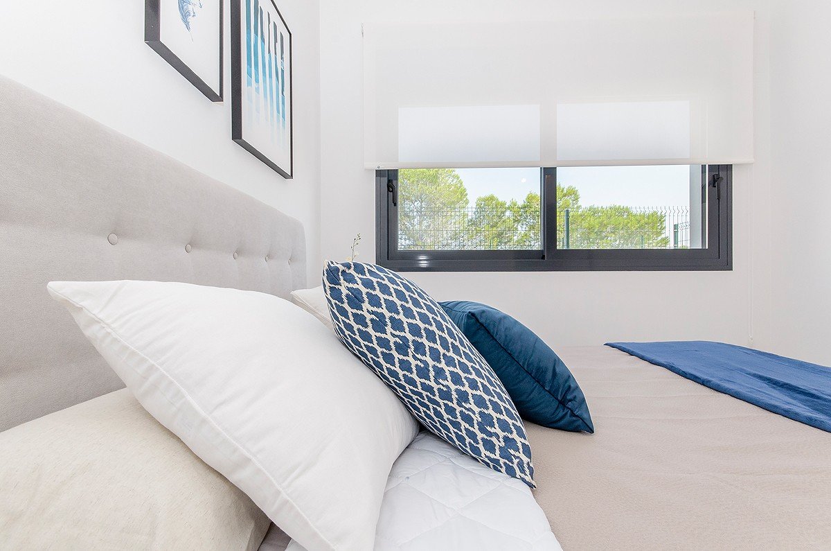 
Genießen Sie einen unserer AMAY BELLAVISTA Bungalows: Design, Komfort und Lage.
Diese wunderbare Erdgeschoss Bungalow der neuen