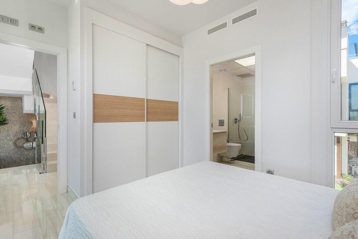 Bauen Sie sich ein Traumleben in diesen wunderschönen Neubauvillen in Los Montesinos
Gehören Sie zu den Menschen, die gerne jeden Morgen au