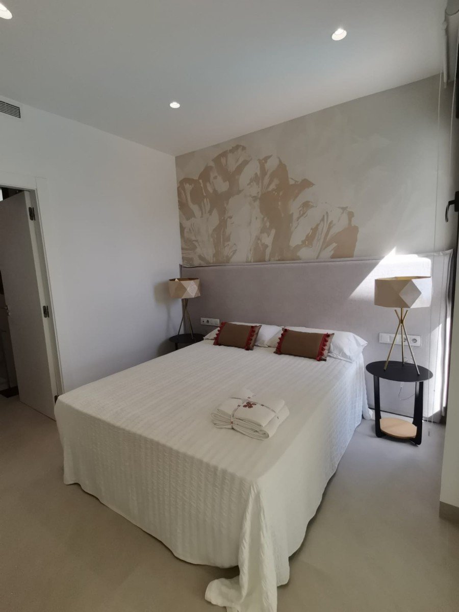 Neu gebaute Villa in Playa Honda, Mar Menor
Können Sie sich vorstellen, die Ruhe des Meeres, das Klima und die wunderbare Atmosphäre der Co