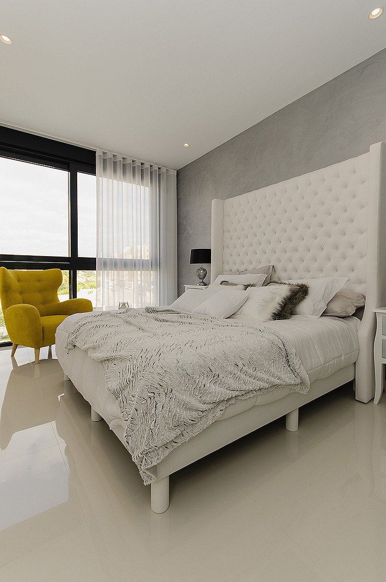  Brandneue Villa in Orihuela Costa in Strandnähe&#13;&#13;
In dieser wunderschönen Luxusvilla in Orihuela Costa aufzuwachen, ist ein Privileg. Sie bef