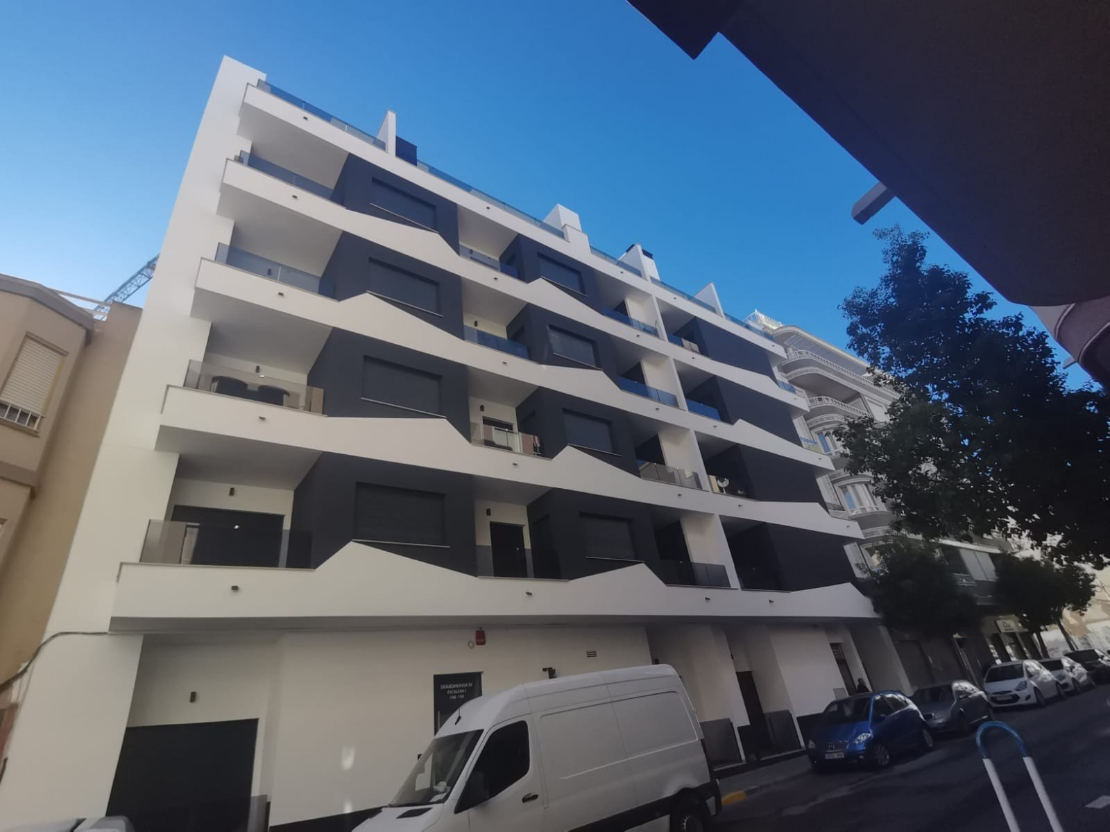  wohnung in Torrevieja für ein neues Leben direkt am Meer&#13;&#13;
Diese neue Wohnanlage in Torrevieja liegt nur 600 Meter von der fantastischen Play