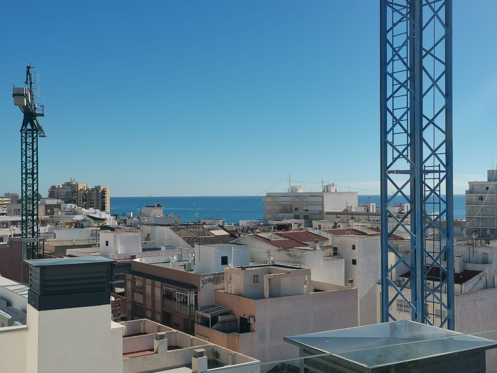  wohnung in Torrevieja für ein neues Leben direkt am Meer&#13;&#13;
Diese neue Wohnanlage in Torrevieja liegt nur 600 Meter von der fantastischen Play