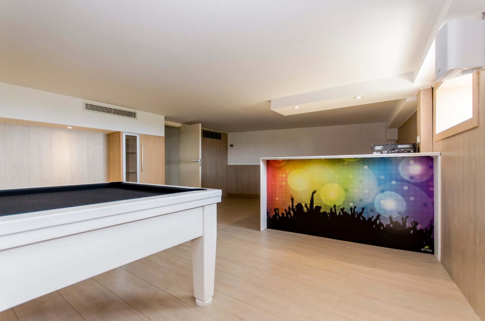 Neubauvilla zum Verkauf in Dehesa de Campoamor
In einer großzügigen Umgebung mit fast ganzjährigem Sonnenschein und mit herrlichem