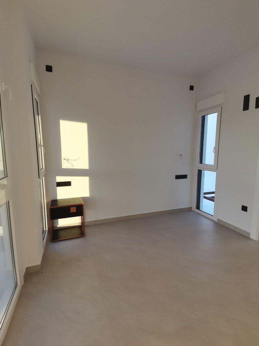  Neue Villen in Los Montesinos: Ein Ort zum Entspannen
Unter all den Häusern wird diese neue Villa mit Keller in Los Montesinos besonders Ih