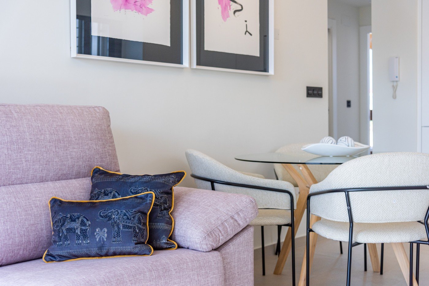  
Wie glücklich werden Sie sein, in diesem schönen neu gebauten Bungalow in Torrevieja zu leben. Es gehört zu einer luxuriösen Wohnsiedlung 