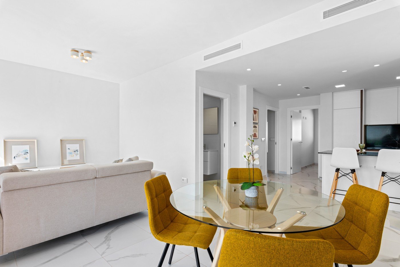  Genießen Sie einen unserer Bungalows AMAY BELLAVISTA: Design, Komfort und Lage
Unter den Hunderten von zum Verkauf stehenden Immobilien, di