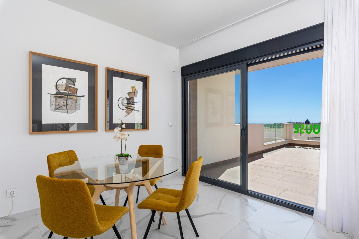  Genießen Sie einen unserer Bungalows AMAY BELLAVISTA: Design, Komfort und Lage
Unter den Hunderten von zum Verkauf stehenden Immobilien, di