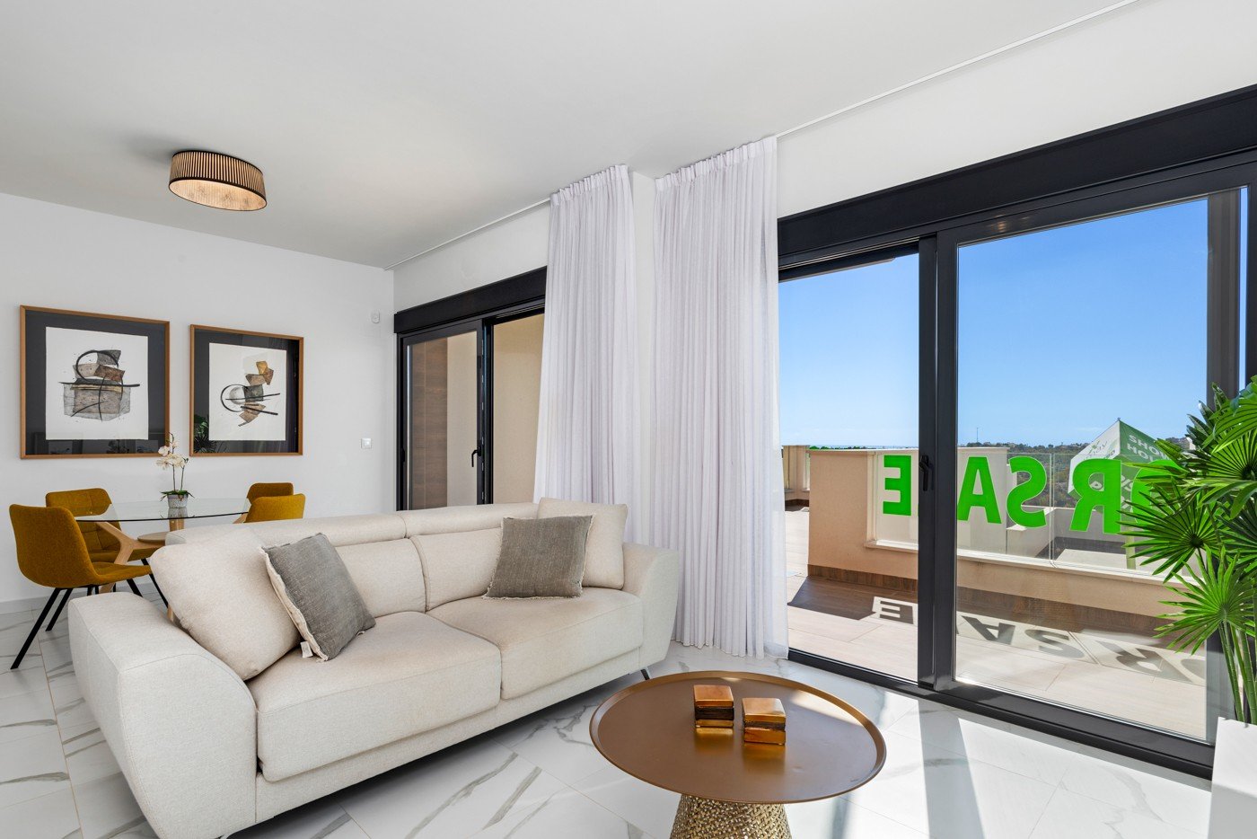  Genießen Sie einen unserer Bungalows AMAY BELLAVISTA: Design, Komfort und Lage
Unter den Hunderten von zum Verkauf stehenden Immobilien, di