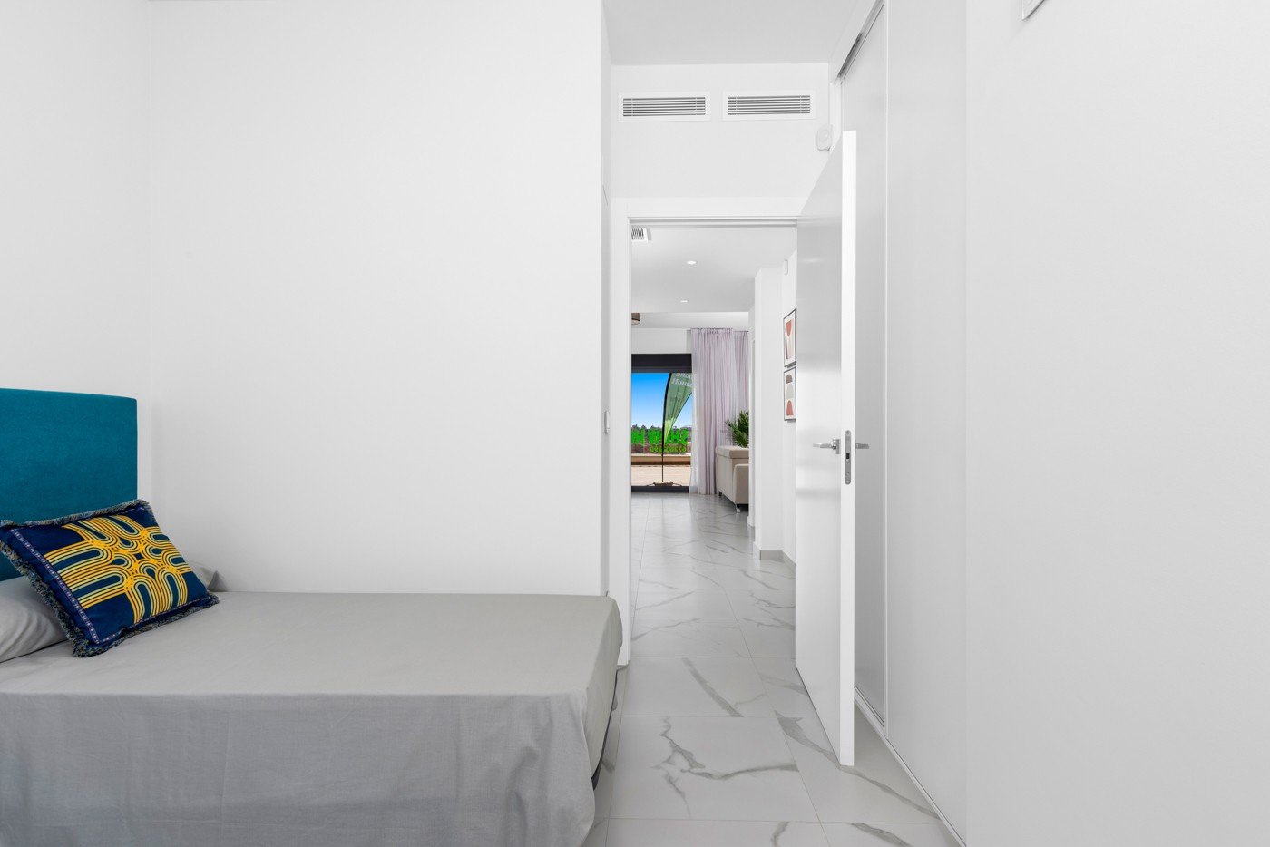  Genießen Sie einen unserer Bungalows AMAY BELLAVISTA: Design, Komfort und Lage
Unter den Hunderten von zum Verkauf stehenden Immobilien, di