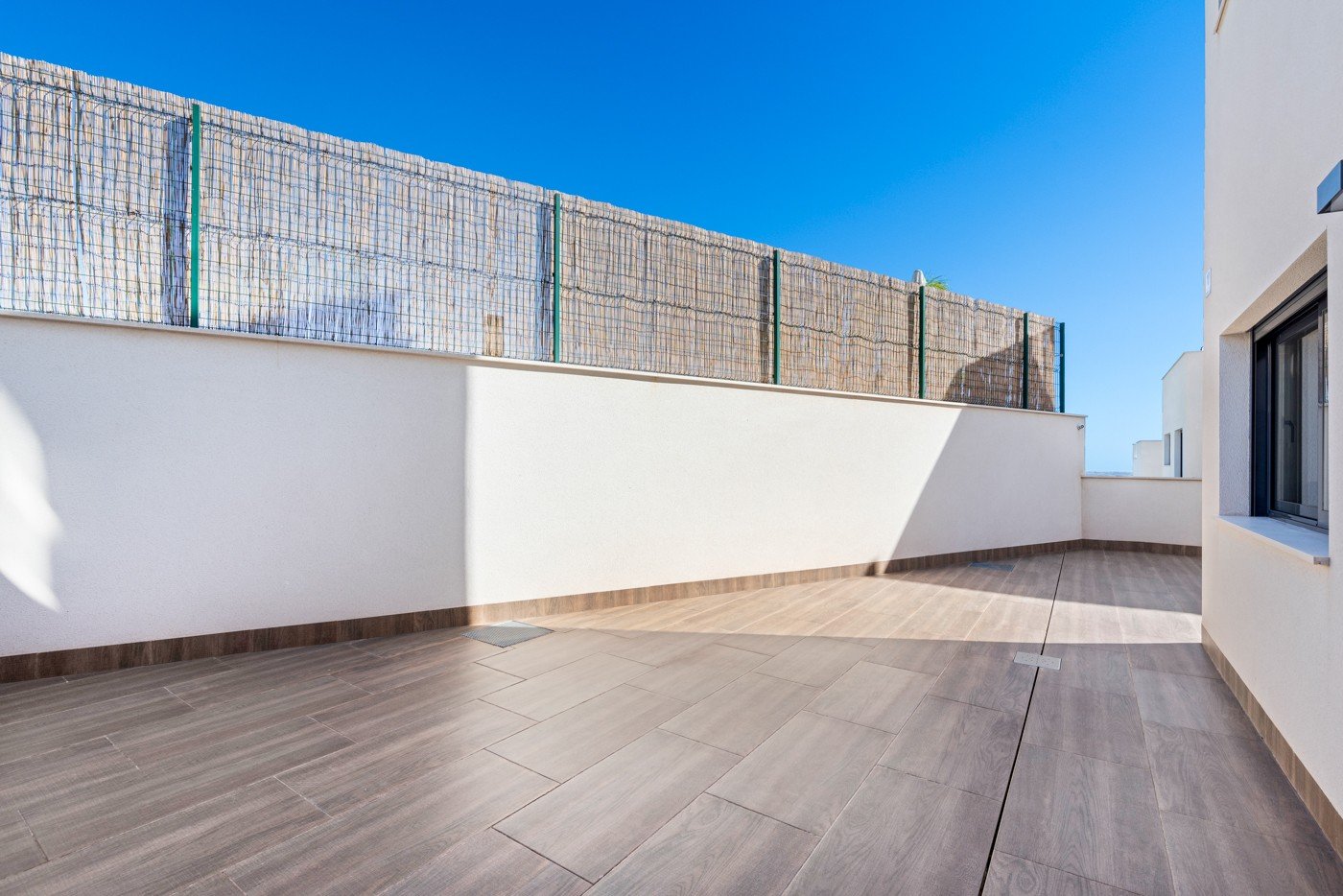  Genießen Sie einen unserer Bungalows AMAY BELLAVISTA: Design, Komfort und Lage
Unter den Hunderten von zum Verkauf stehenden Immobilien, di