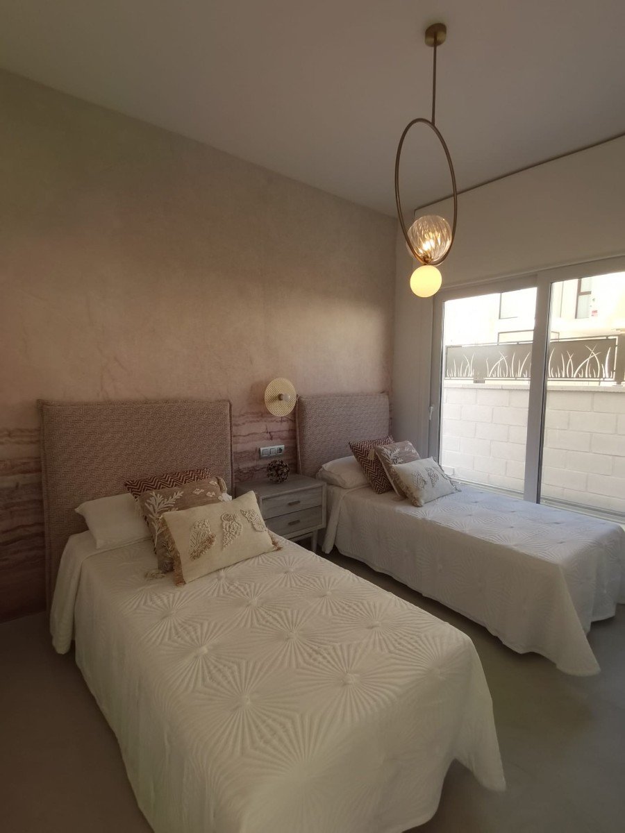  Das Residencial Villas Las Lagunas liegt in einer der schönsten und ruhigsten Gegenden zwischen Ciudad Quesada und Pueblo Bravo. Das Projekt besteht 