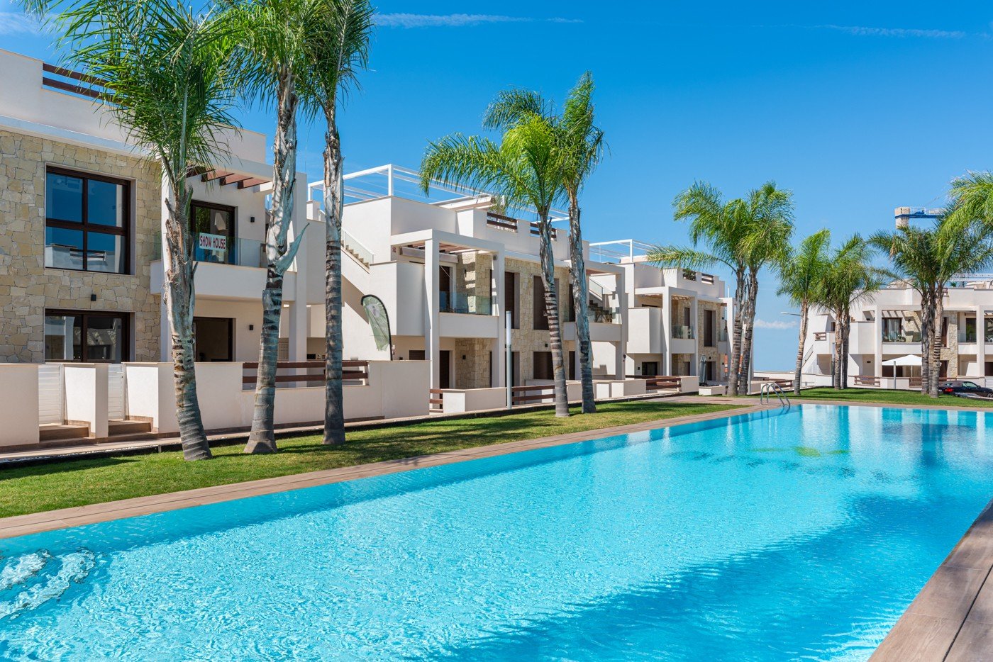  Bungalow im Erdgeschoss in einer Urbanisation in Torrevieja

Wie glücklich werden Sie sein, in diesem schönen neu gebauten Bungal