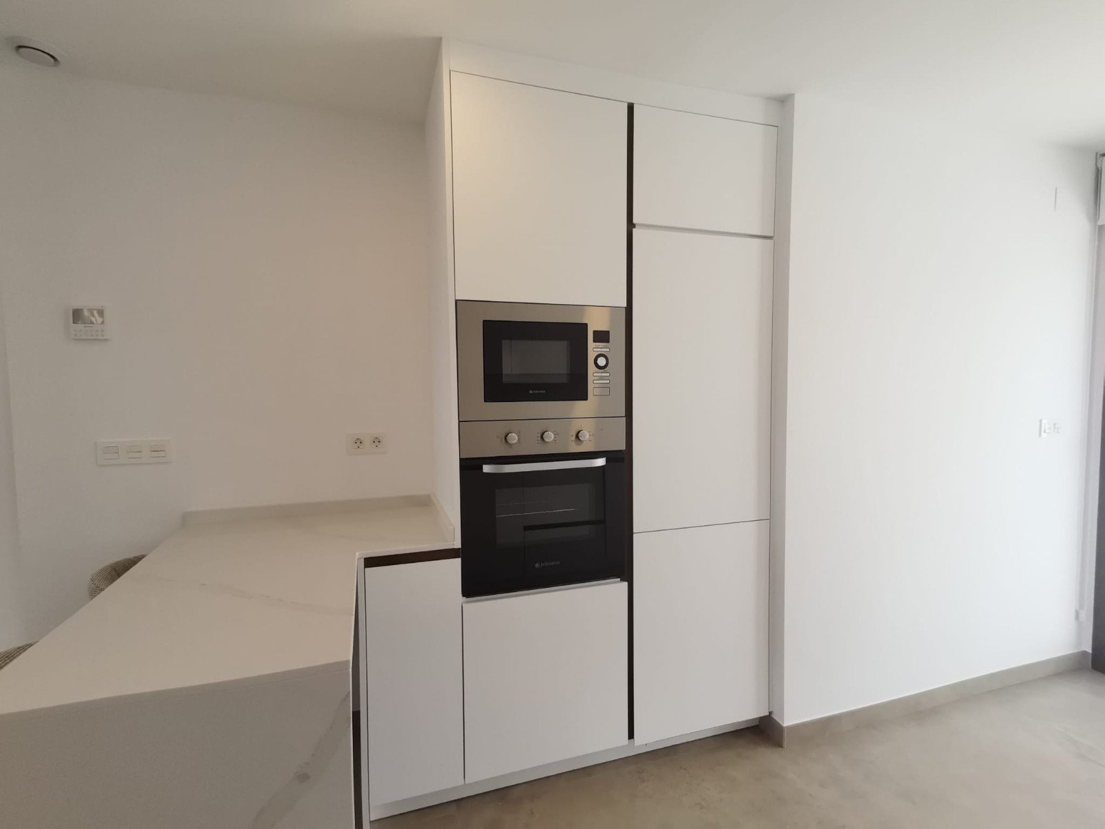  Bungalow im Erdgeschoss in einer Urbanisation in Torrevieja

Wie glücklich werden Sie sein, in diesem schönen neu gebauten Bungal