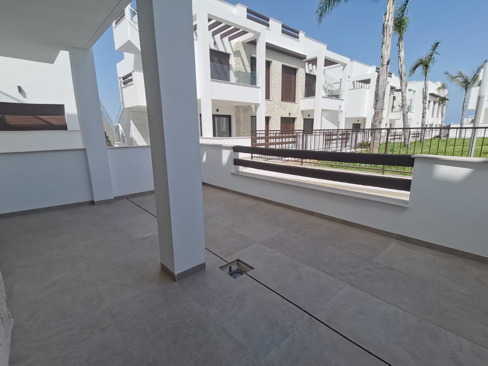  Bungalow im Erdgeschoss in einer Urbanisation in Torrevieja

Wie glücklich werden Sie sein, in diesem schönen neu gebauten Bungal