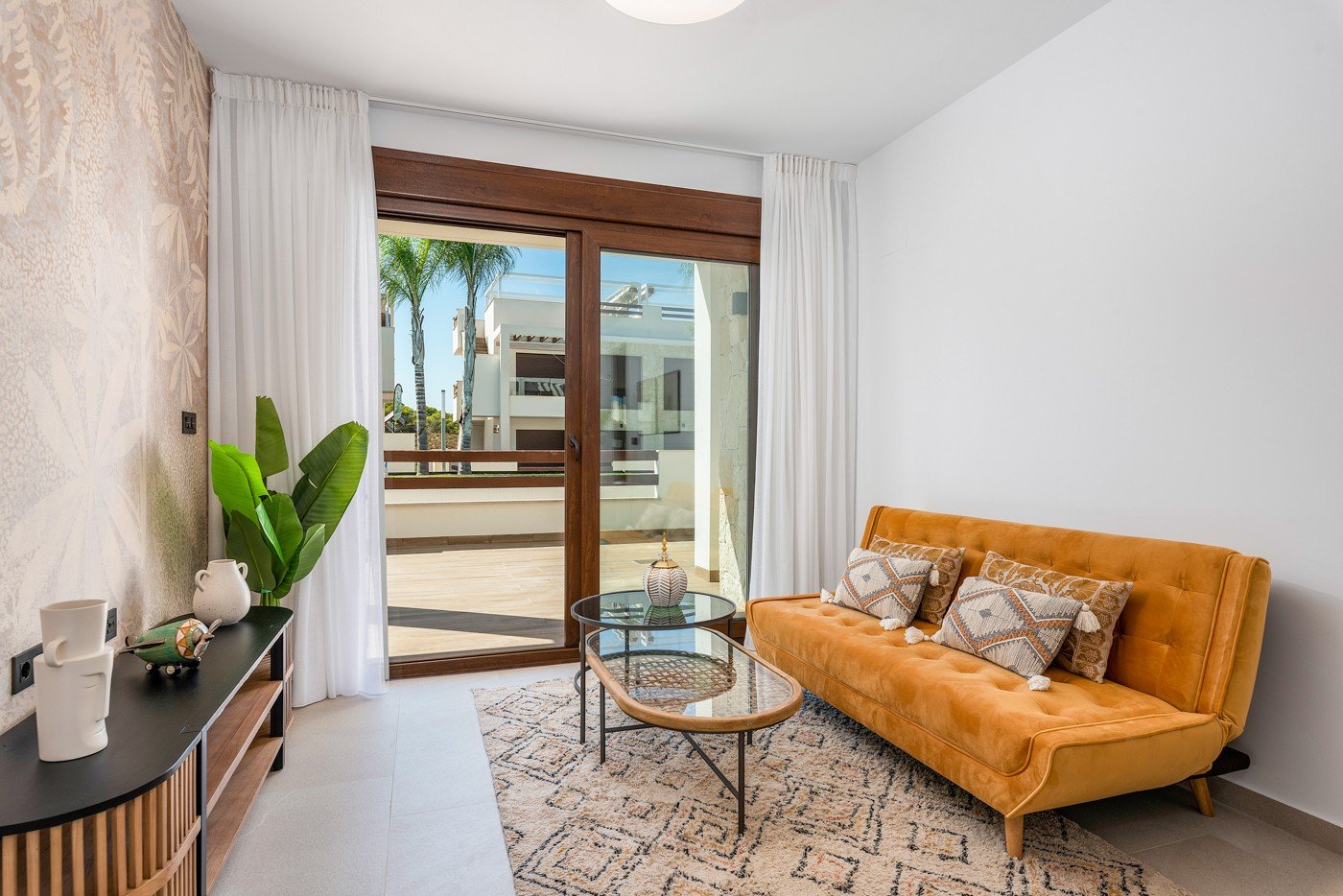  Bungalow im Erdgeschoss in einer Urbanisation in Torrevieja

Wie glücklich werden Sie sein, in diesem schönen neu gebauten Bungal