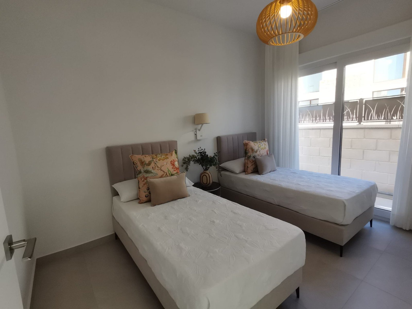  Das Residencial Villas Las Lagunas liegt in einer der schönsten und ruhigsten Gegenden zwischen Ciudad Quesada und Pueblo Bravo. Das Projekt besteht 