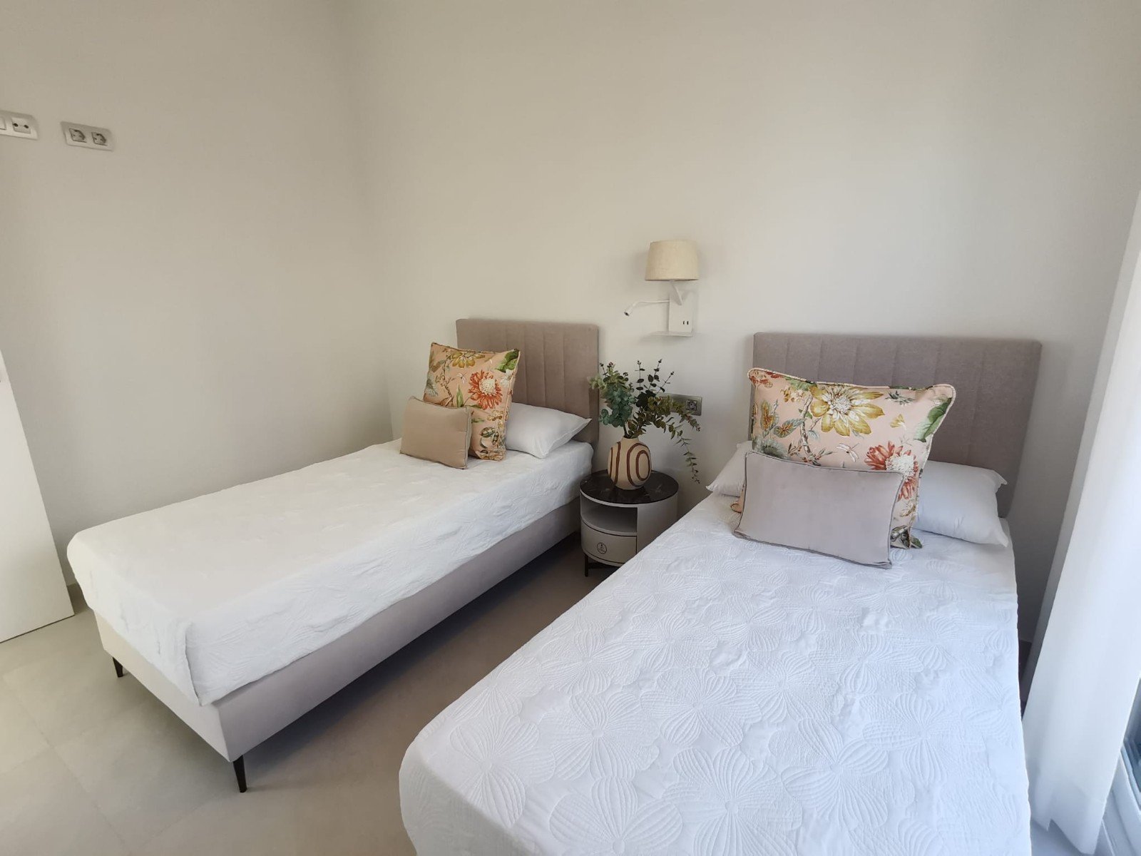  Das Residencial Villas Las Lagunas liegt in einer der schönsten und ruhigsten Gegenden zwischen Ciudad Quesada und Pueblo Bravo. Das Projekt besteht 