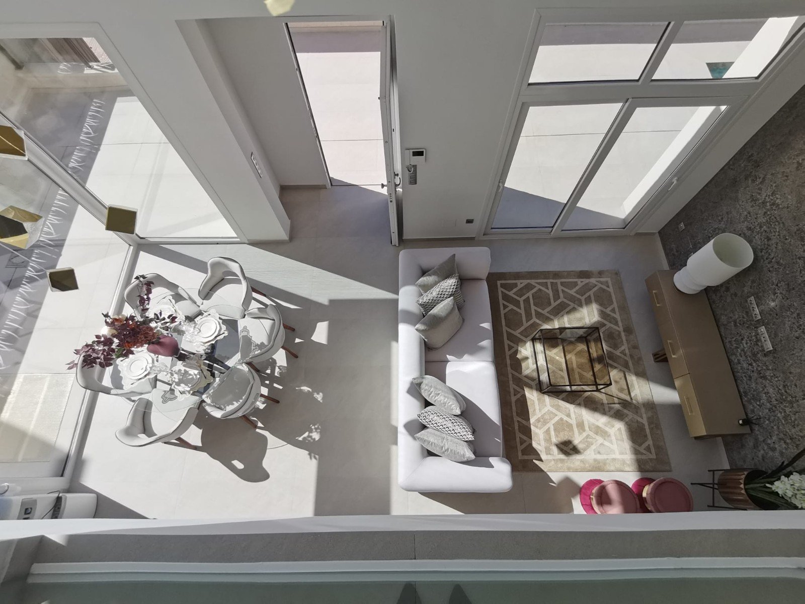  Das Residencial Villas Las Lagunas liegt in einer der schönsten und ruhigsten Gegenden zwischen Ciudad Quesada und Pueblo Bravo. Das Projekt besteht 