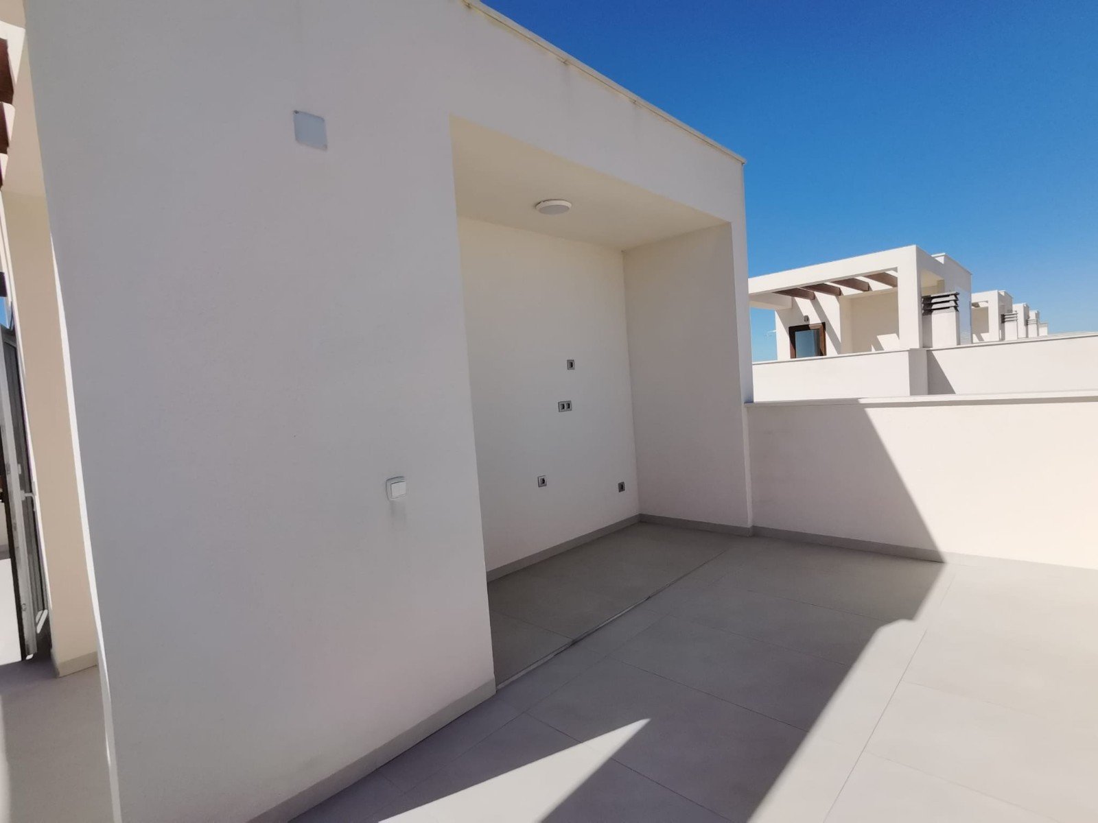  Das Residencial Villas Las Lagunas liegt in einer der schönsten und ruhigsten Gegenden zwischen Ciudad Quesada und Pueblo Bravo. Das Projekt besteht 