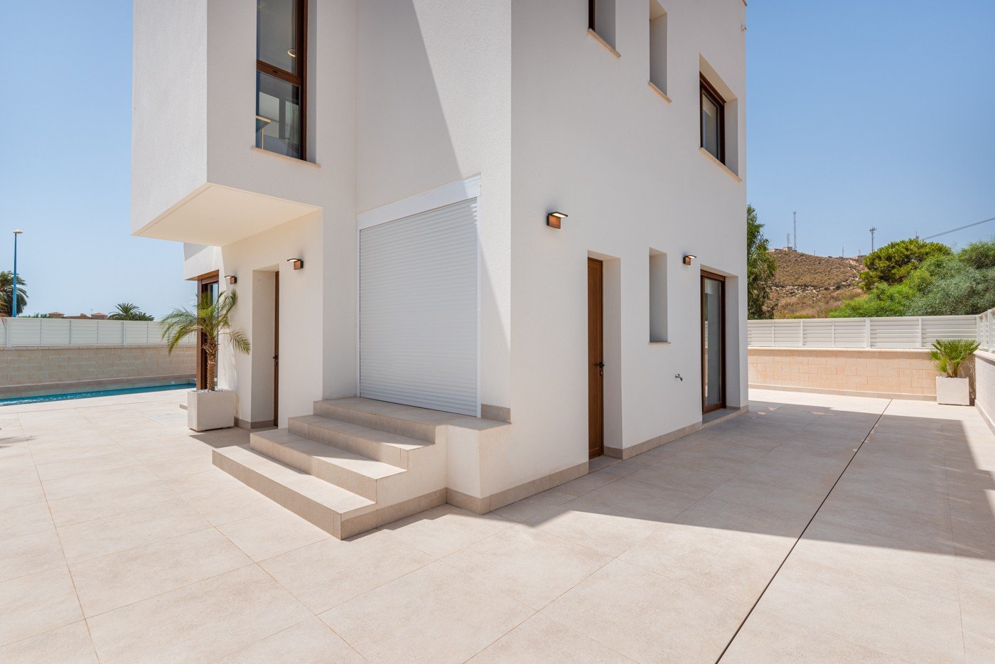  Die Villa Laguna Azul im prestigeträchtigen Residencial Monte Carmelo de Vera in Almería ist die perfekte Kombination aus modernem Design, Komfort un