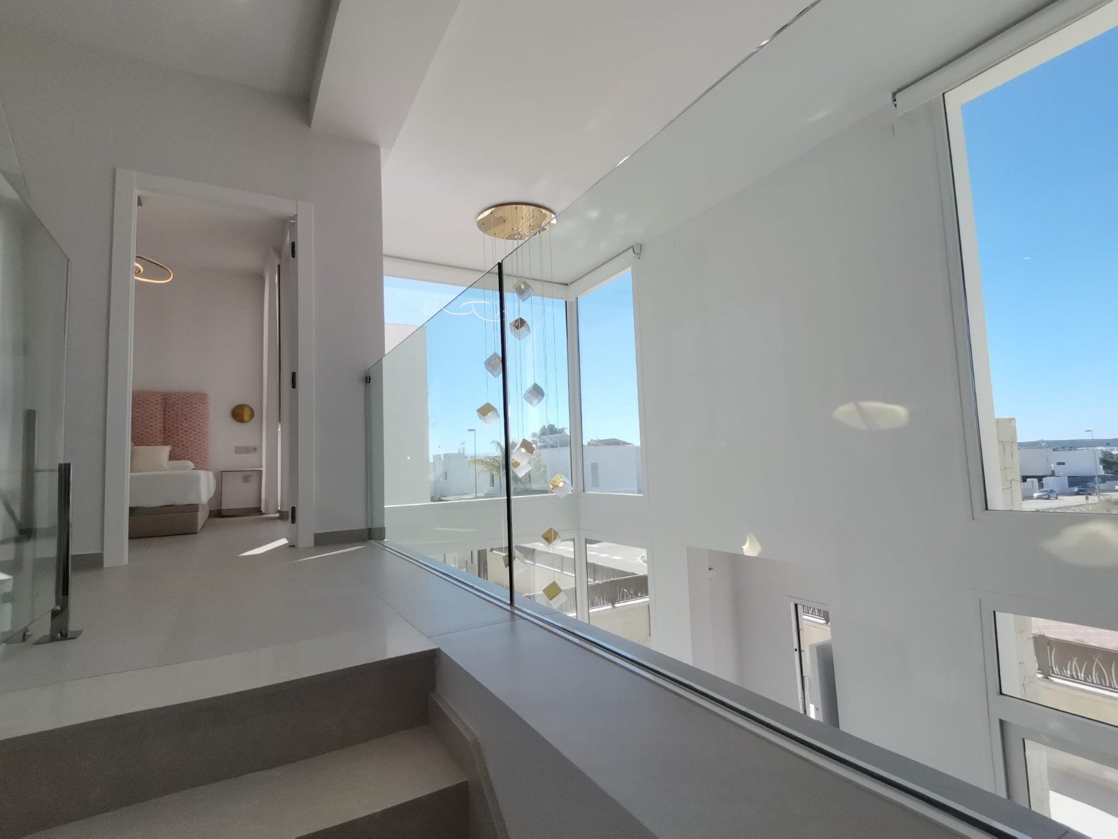 Das Residencial Villas Las Lagunas liegt in einer der schönsten und ruhigsten Gegenden zwischen Ciudad Quesada und Pueblo Bravo. Das Projekt besteht