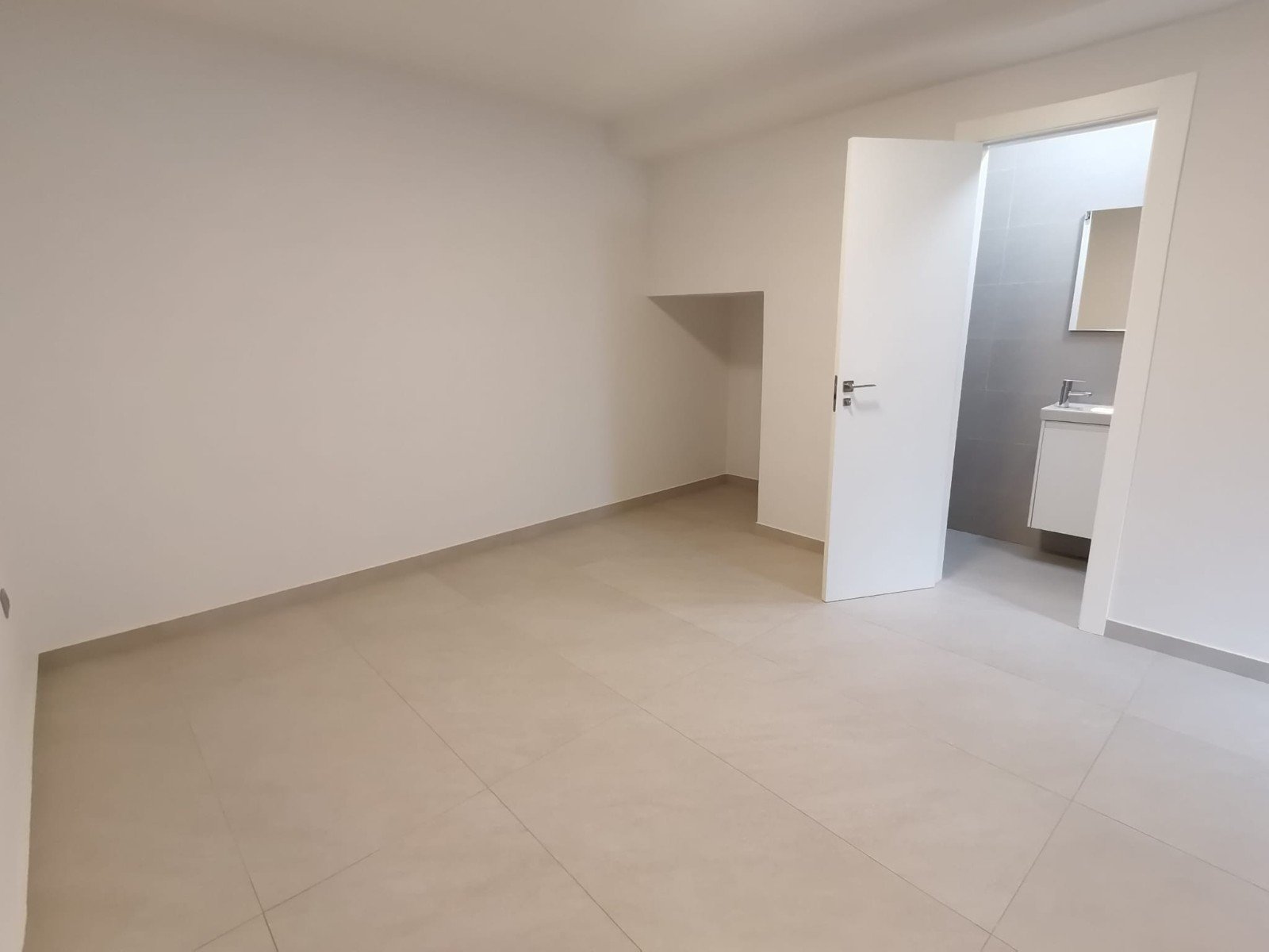 Das Residencial Villas Las Lagunas liegt in einer der schönsten und ruhigsten Gegenden zwischen Ciudad Quesada und Pueblo Bravo. Das Projekt besteht